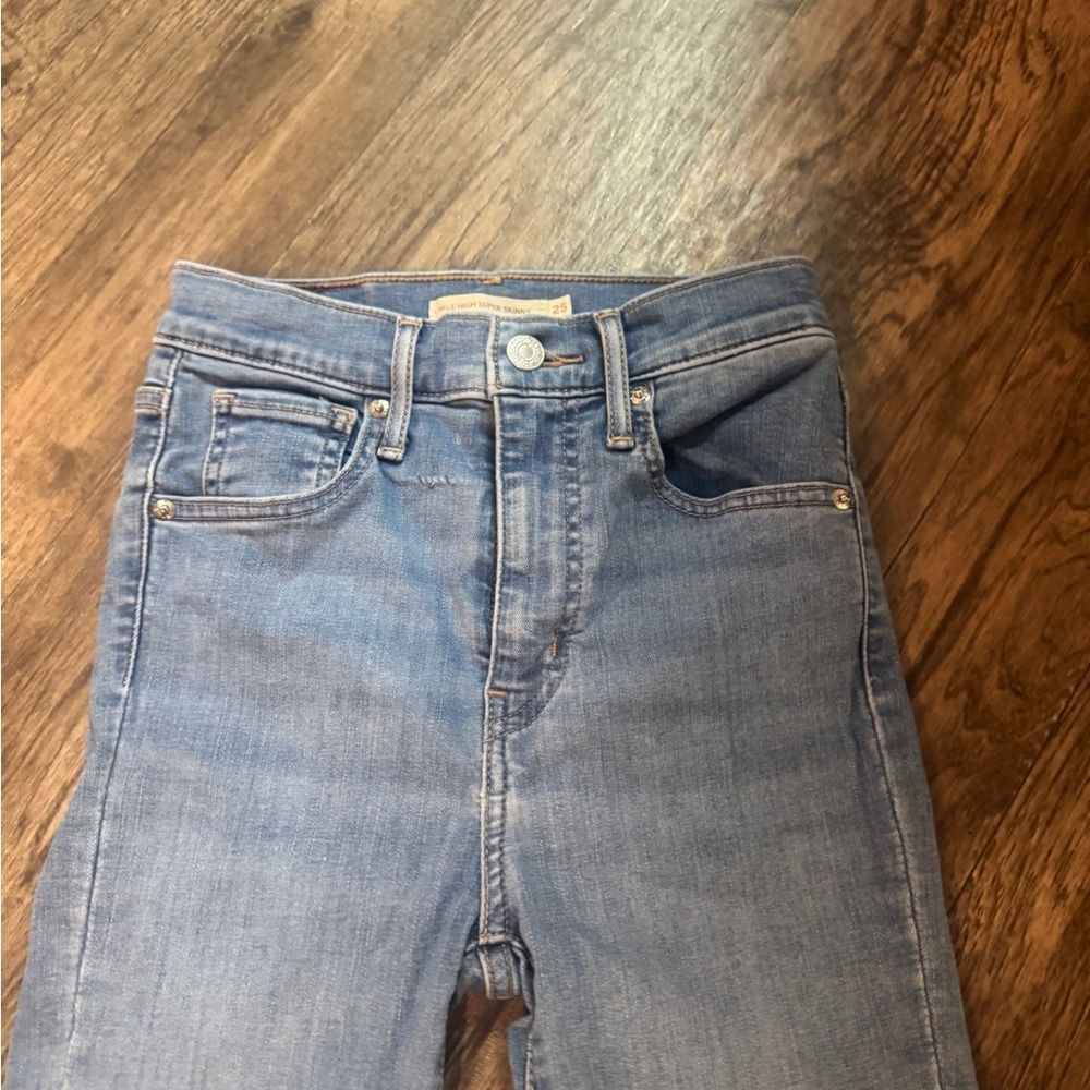 Levi's Classic Mile high super skinny Blue Jeans Sz 25 inseam 28 - Picture 2 of 5